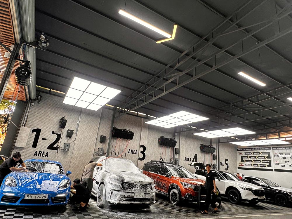 Dịch vụ chăm sóc xe ô tô tại An Lạc - Ves Car Care Center 02